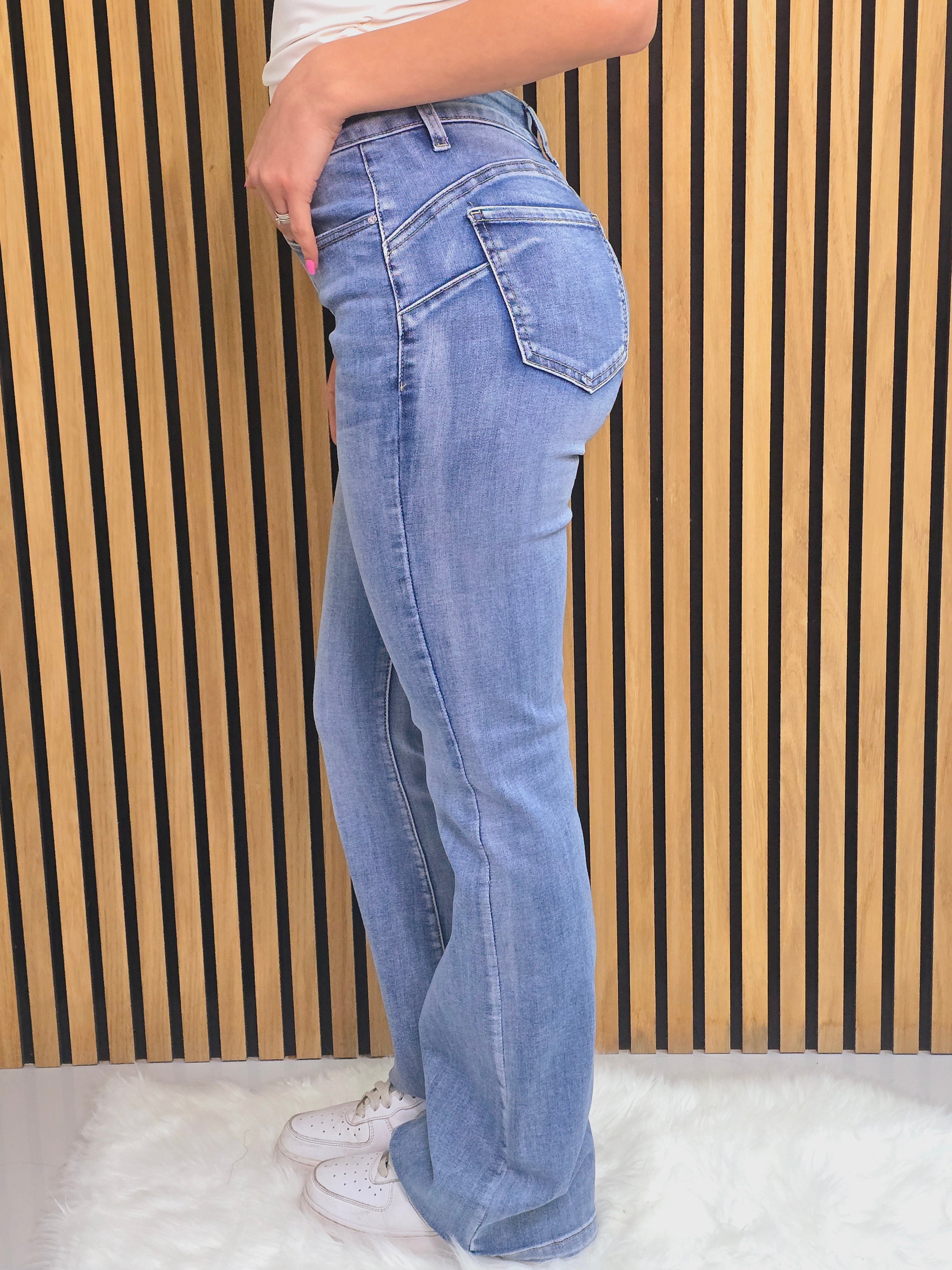 Jeans Donna Push-Up Flare – Vita Alta, Effetto Modellante