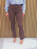 Pantalone slim vita alta color marrone – effetto shaping elegante